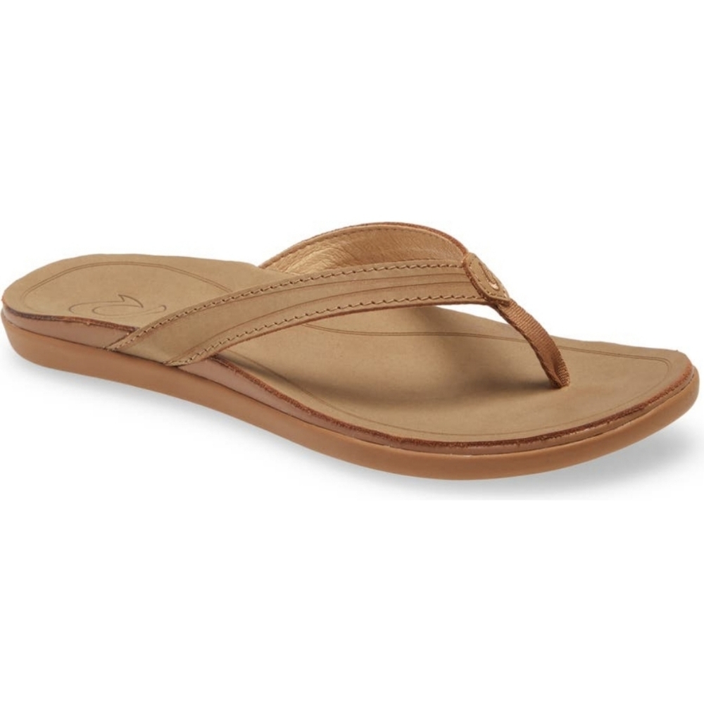 Olukai Aukai Women Flip Flop New, never worn! Size 9